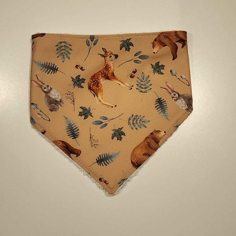 BABERO BANDANA- BOSQUE -OCRE