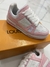 Louis Vuitton TRAINNER - Rosa na internet