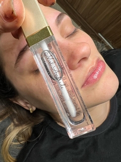 Gloss com ácido Hialurônico - Mel Andrade Store