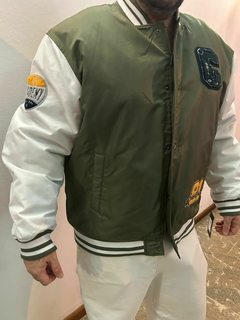 Imagen de #CAMPERA VERDE OLIVA# GUESS