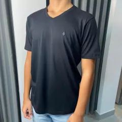 CAMISETA B DLZ XGG GOLA V PRETO 100