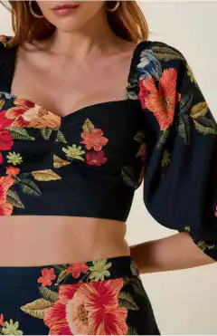 CROPPED EST TAPECARIA FLOR EST TAPECARIA FLORAL - Rouparia Conceito