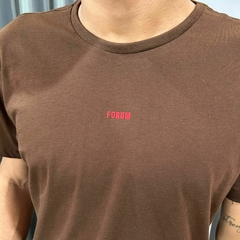 CAMISETA FORUM M PRETO - Rouparia Conceito