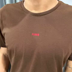 CAMISETA FORUM M PRETO - Rouparia Conceito