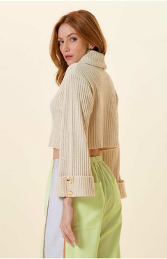 BLUSA GOLA ALTA MG BOTOES TRICOT DESERTO - comprar online