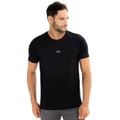 CAMISETA ESTAMPADA LOGOMANIA KINGEJOE SL VERDE MILITAR XXG - Rouparia Conceito