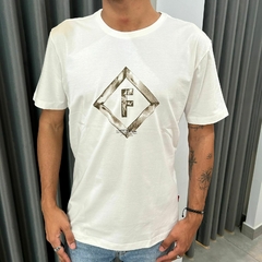 CAMISETA FORUM P VERMELHO BLOODM na internet