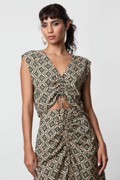 BLUSA 510.123 / GRAVATARIA KOMBU GREEN / P na internet