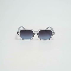 SK578-TR.81 OCULOS DE SOL QUADRADO ARMACAO TRANSLUCIDA E LENTE DEGRADE na internet
