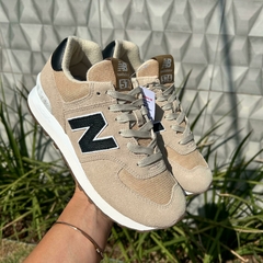 TENIS NB 574V2 UNISEX-CNZA-U574PF2-TAM:37 - Rouparia Conceito