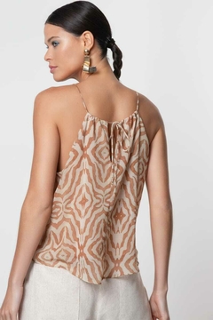 BLUSA 510.036 / ANIMAL PRINT DESERT DUST - comprar online