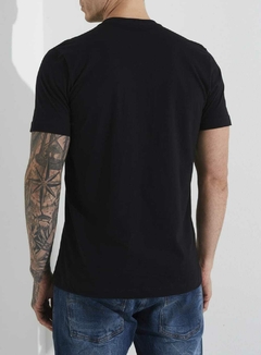 CAMISETA FORUM M PRETO - comprar online