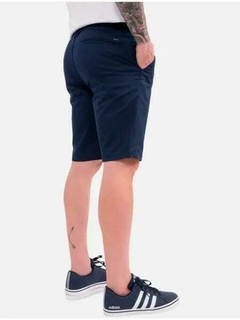 BERMUDA SARJA KINGEJOE SLIM BRANCO 38 - Rouparia Conceito