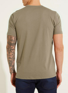CAMISETA FORUM M PRETO - Rouparia Conceito