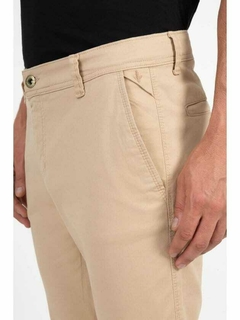 CALCA CHINO SKINNY CROPPED - KAKHI CLARO STONE - comprar online