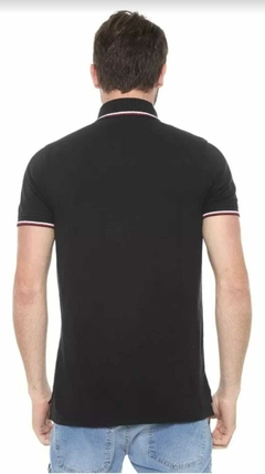 POLO TOMMY HILFIGER DETALHES - comprar online