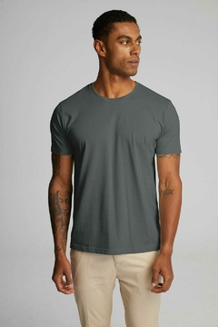 CAMISETA PIMA AZUL G - Rouparia Conceito