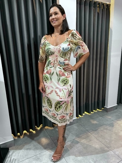 VESTIDO DOCE TRAMA na internet