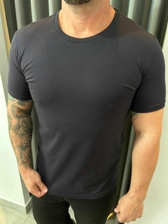 CAMISETA PREMIUM PIMA PRETO P na internet