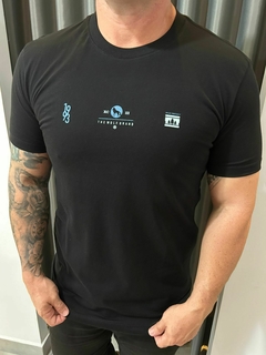 CAMISETA CASUAL MASC MC PRETO - comprar online