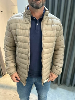 JAQUETA NYLON PUFFER KAKI P - comprar online