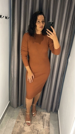 VESTIDO TRICOT MG LONGA MARROM CARAMELADO - comprar online