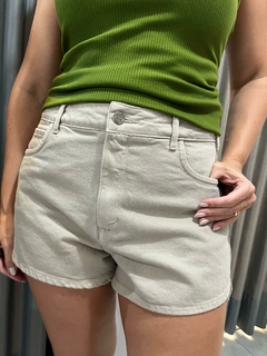 SHORT SARJA JADE 36 BEGE BISQUET - Rouparia Conceito