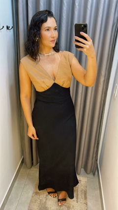 VESTIDO BICOLOR LONGO BEGE ESCURO / PRETO - comprar online