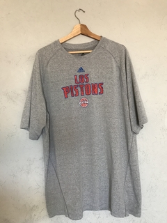 Remera Adidas Los Pistons