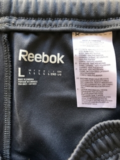 Short Reebok - Cremita Americana