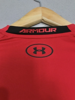 Remera Manga Larga Under Armour - Cremita Americana