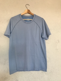 Remera F