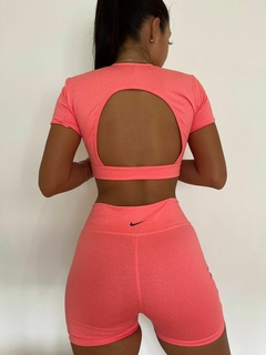 Conjunto Nike coral