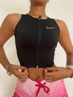 TOP CON CIERRE NIKE en internet