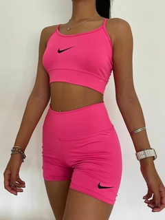 Conjunto Nike Fucsia en internet
