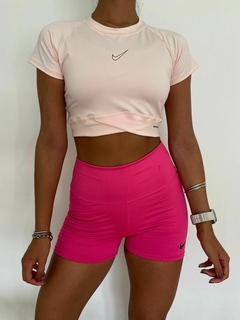 CROP TOP NIKE REMERA - comprar online