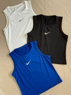 CROP TOP NIKE MUSCULOSA