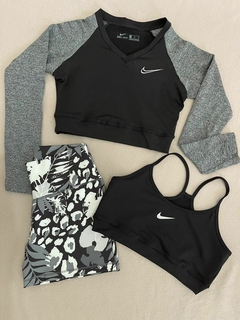 CROP TOP MANGA LARGA NIKE COMBINADO - Triple L Store