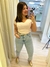 calça mom marmorizada