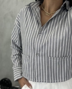 Cropped Camisa na internet