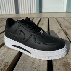 NIKE AIR FLOW TOP PREMIUM en internet