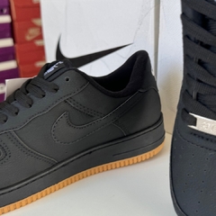 NIKE AIR FORCE BLACK AND CAMEL TOP PREMIUM - comprar online
