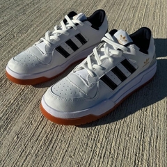 ADIDAS FORUM LOW TOP PREMIUM en internet