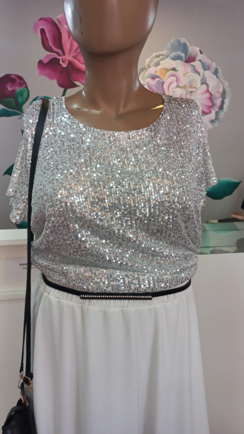 REMERA LENTEJUELAS