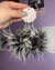 Aretes Fluffy - Blanco/Negro