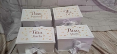 Caixa Cartonada e Xicaras Personalizadas ( Acompanha 2 Xícaras)