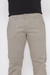 Calça Masculina Reta Sarja Elastano Sport Fino Bege 3020 na internet