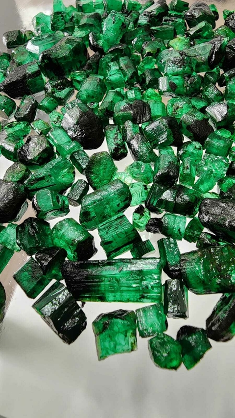 Esmeralda Bruta Autêntica: Compre Direto da Fonte - (cópia)