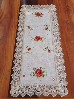 Caminho De Mesa Renda Guipir 90cm Bordado na internet