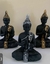 Budas meditando